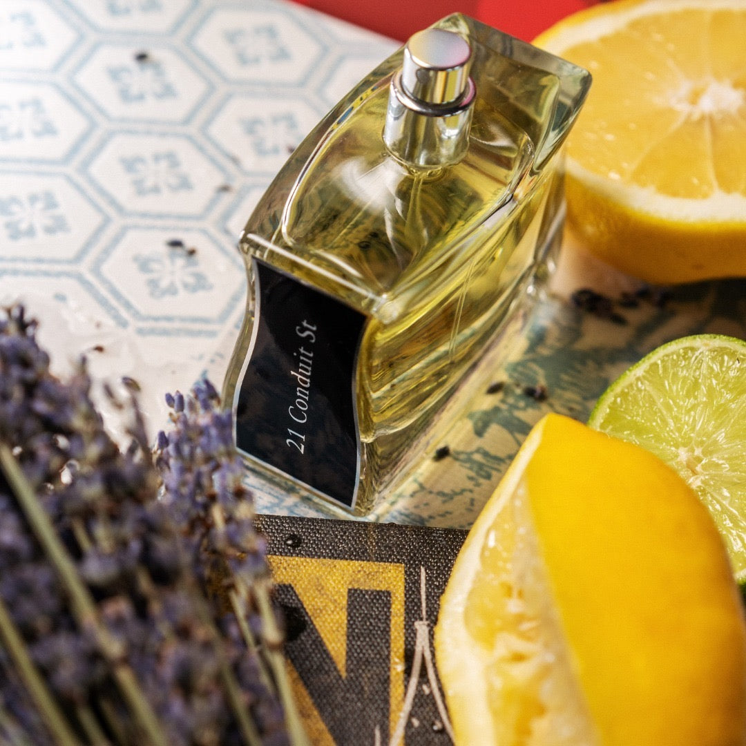 21 Conduit St – La Jetée